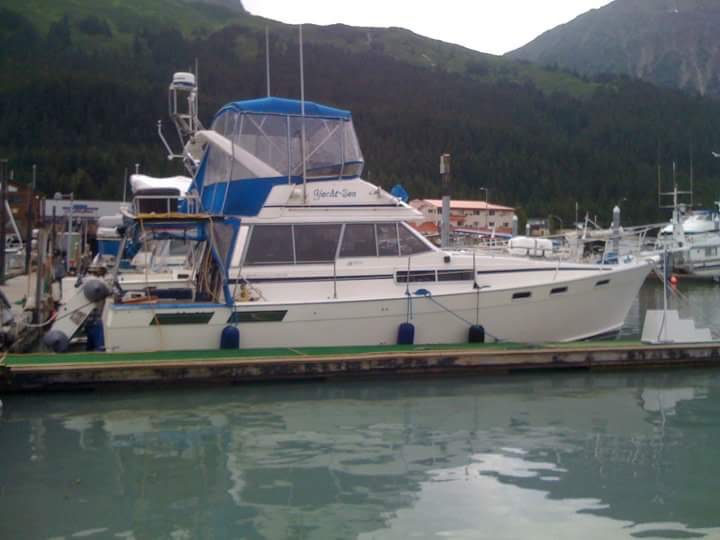 Yacht-sea